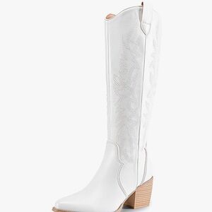 Dream Pairs White Heeled Boots